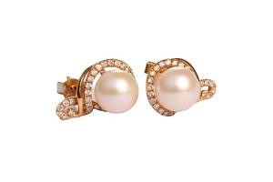 18K Yellow Gold Earrings with pearl