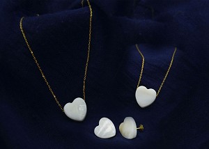 Vera Perla 18K Gold Heart Shape Mother of Pearl Jewelry Set 3 pcs