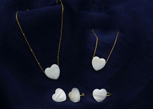 Vera Perla 18K Gold Heart Shape Mother of Pearl Jewelry Set 4 pcs
