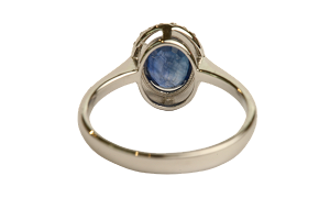 Oval Shaped 18K White Gold with Blue Shapphire Stone Ring