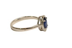 Oval Shaped 18K White Gold with Blue Shapphire Stone Ring