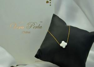Vera Perla 10k Gold Plum Flower Shape Mother of Pearl Bracelet