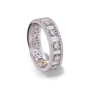 18 kt White Gold Diamond Ring - R6111