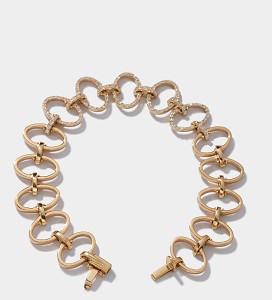 Multiple ovals gold & diamond bracelet with multiple links