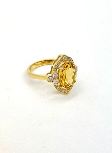 Citrine stone ring in 18k yellow gold & diamond