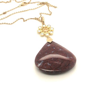 18k Gold & Agate Gemstone with Cosmos Flower Pendant